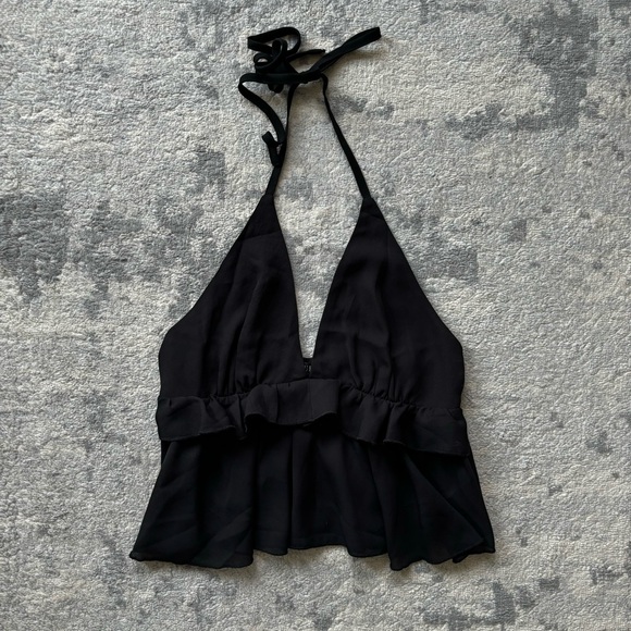 Tie Backless Ruffle Hem Halter Top - Picture 7 of 9